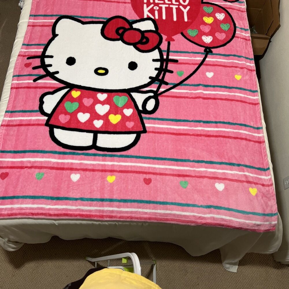 Hello Kitty Throw Blanket White Pink Oversized  Plush Fleece Soft 58X81”